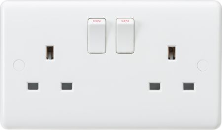 Knightsbridge Curved Edge 13A 2G SP Switched Socket | CU9000S
